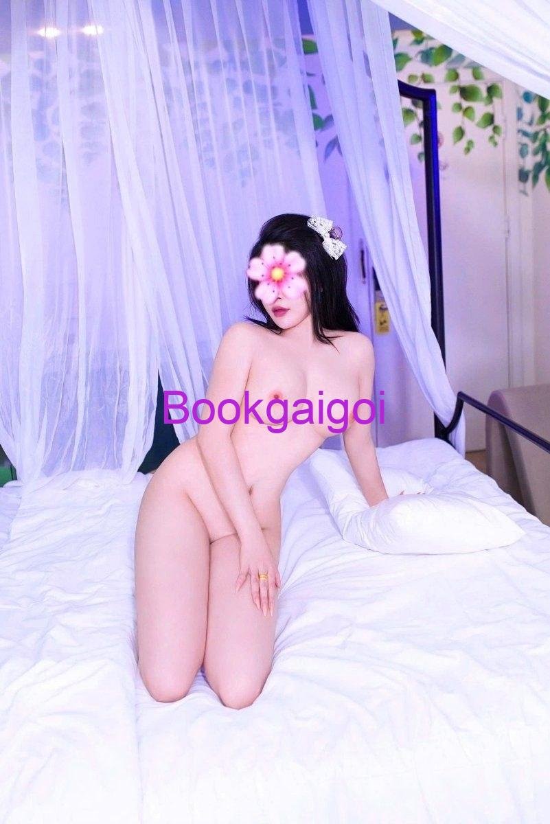 Trúc Linh 2k3 - Ngon Khó Cưỡng, Sexy Chiều Khách Thỏa Thích Tại Hà Đô,g Hà Nội (4)