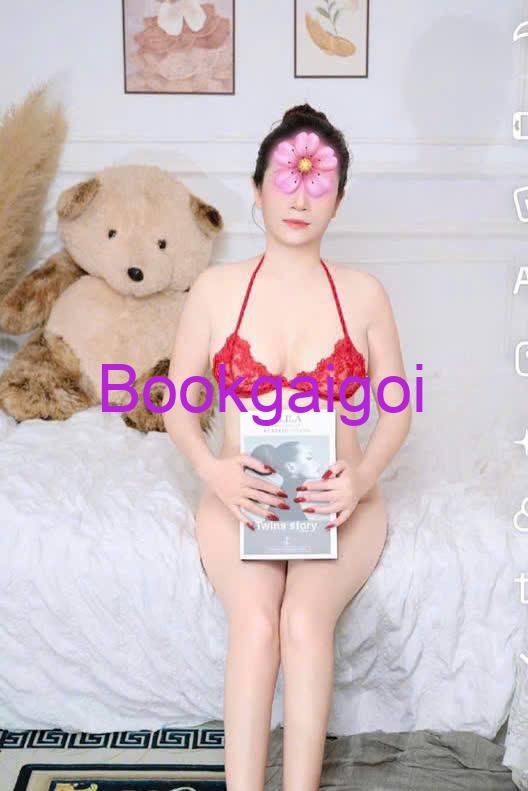 Linh Đan - Em Hàng Giá Rẻ Xinh Tươi, Ngon Dâm Hấp Dẫn (5)
