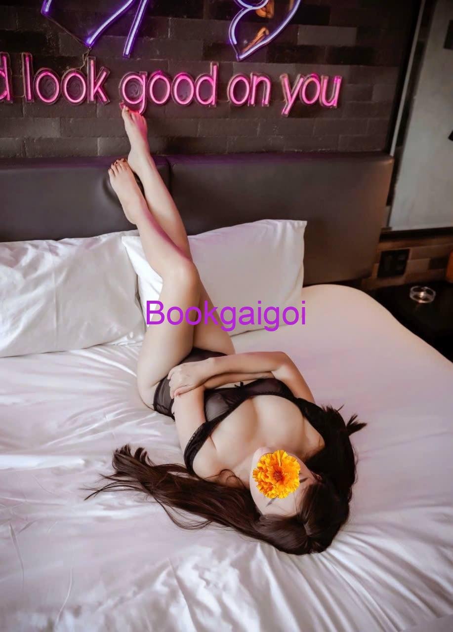 Linh Chi – Nóng Bỏng Body Cực Phẩm Sướng Không Tưởng! (3)