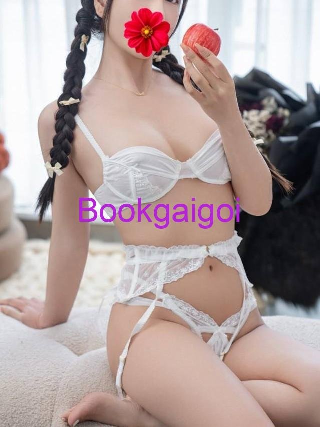 Quỳnh Anh - mặt xinh đẹp, body mơn mởn (13)