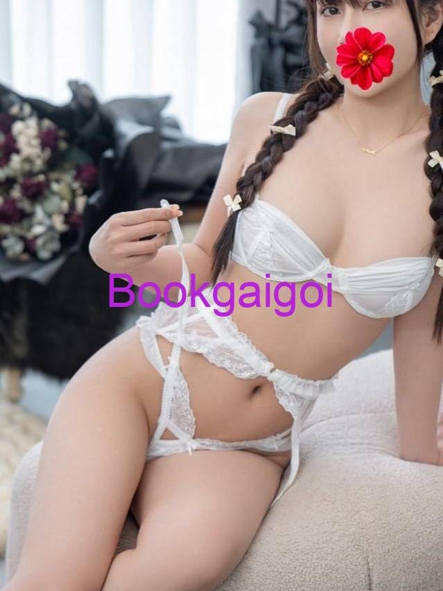 Quỳnh Anh - mặt xinh đẹp, body mơn mởn (14)